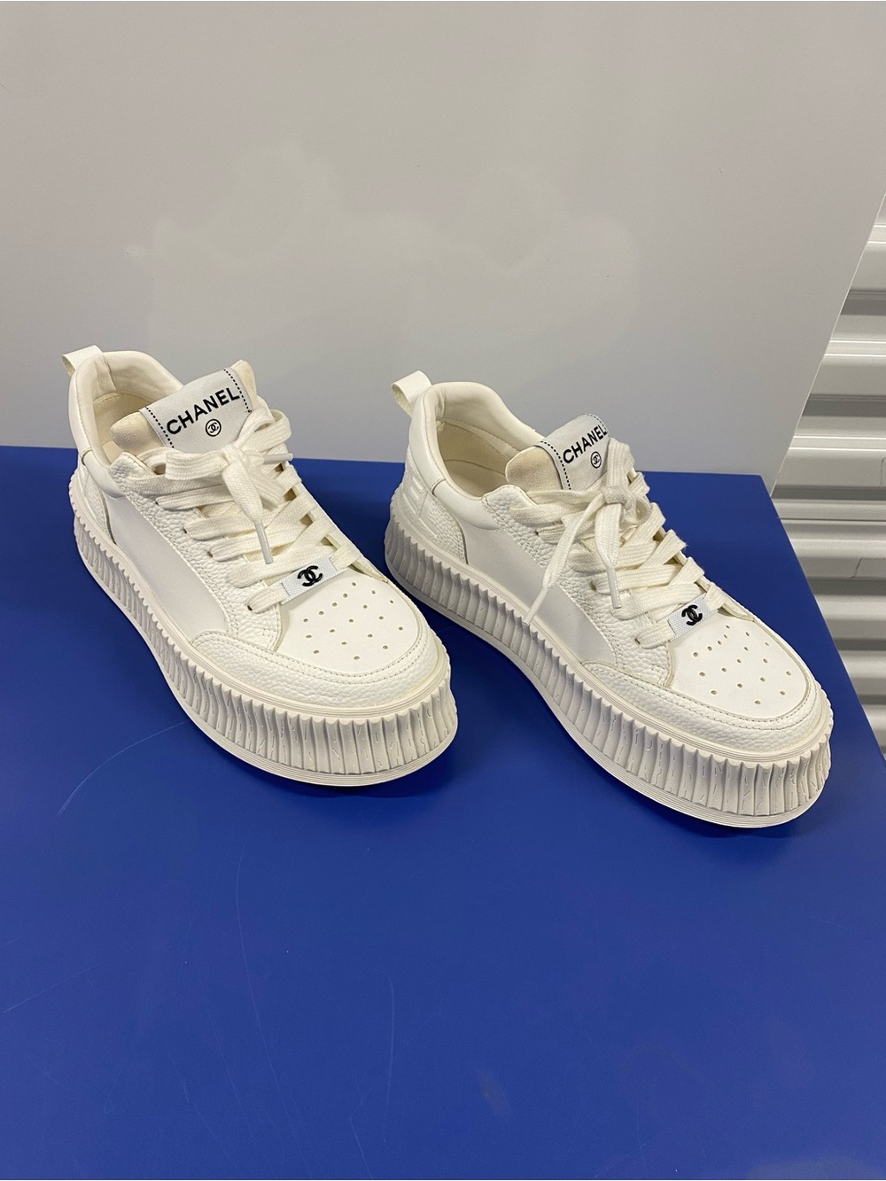 CHANEL Cream Low-Top Platform Sneakers